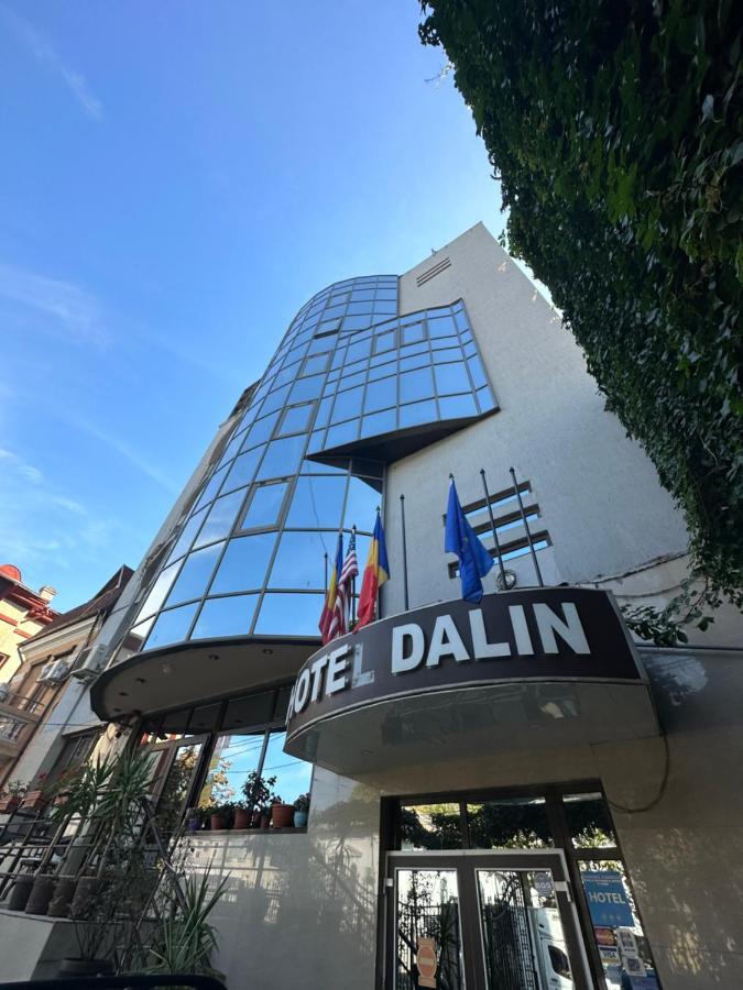 Darin Hotel Bucarest Esterno foto